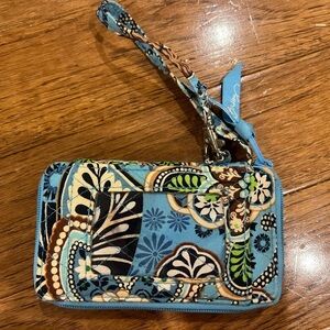Vera Bradley Bali Blue All in One Floral Wristlet